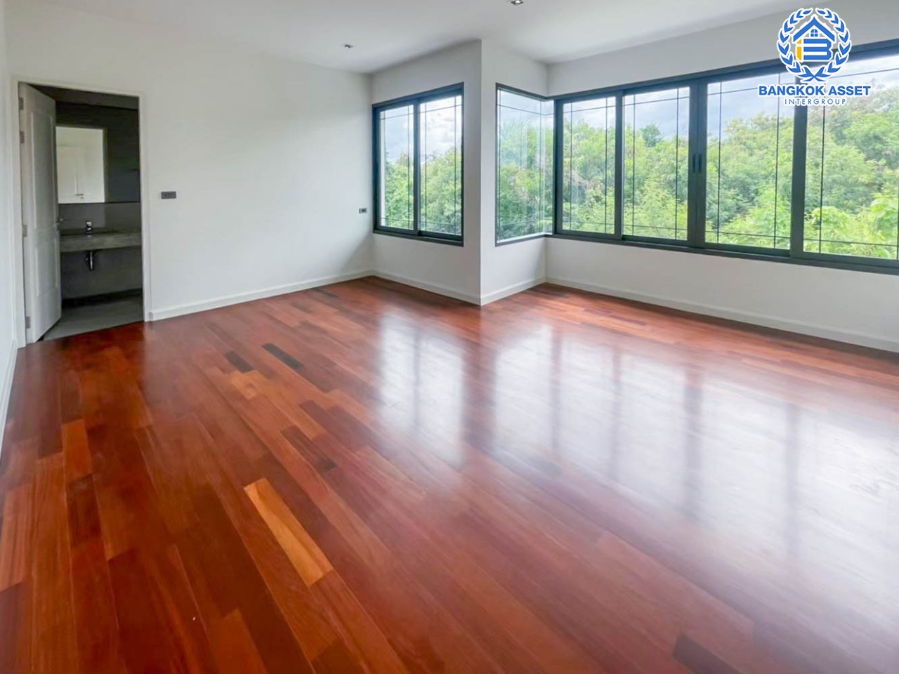 *****บ้านเดี่ยวมือสอง ม.เดอะพาวิลล่า กาญจนาภิเษก-บางบอน3 เนื้อที่ 199 ตร.ว. ฟังก์ชัน 5 นอน 6 น้ำ 2 ห้องแม่บ้าน 6 ที่จอดรถ บนทำเลศักยภาพ เชื่อมต่อถนนหลายเส้น ไม่ว่าจะเป็น ถ.เอกชัย, ถ.เพชรเกษม69, ถ.พระราม2 และใกล้จุดขึ้นทางด่วน "อาจณรงค์-รามอินทรา"